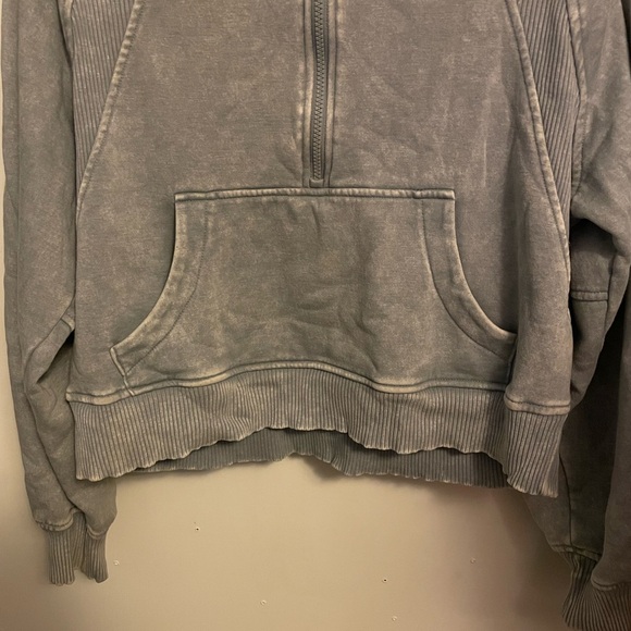 small - Picture 2 of 2